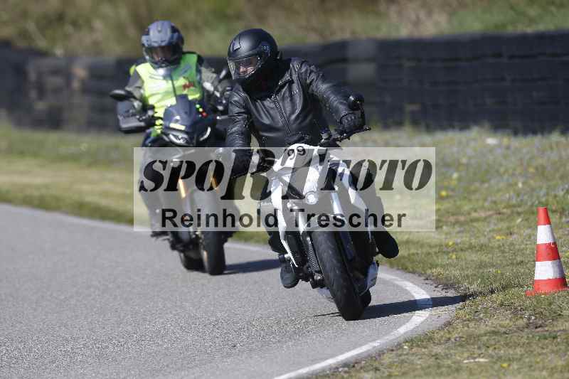 /01 02.04.2026 MAZ ADR/Gruppe gelb Gruppe gruen/99